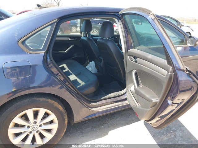 Volkswagen Passat 1.8t Wolfsburg Edition 2014 1VWAT7A31EC081963 Image 8