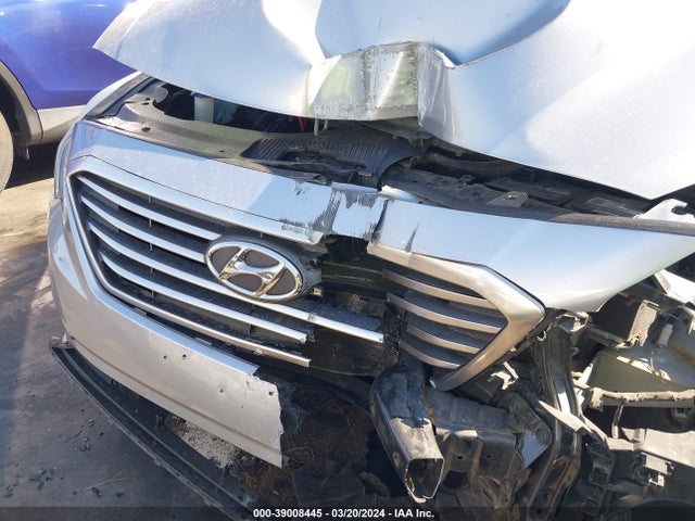 Hyundai SONATA SE 2016 5NPE24AF3GH267432 Image 11