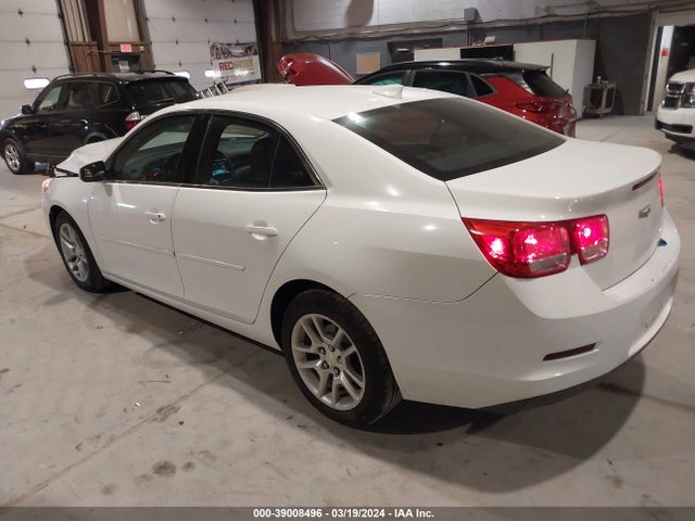 Chevrolet MALIBU 1LT 2015 1G11C5SL8FF332945 Image 3