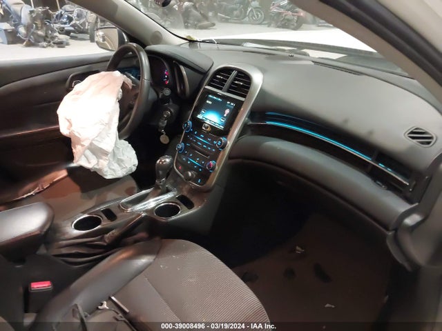 Chevrolet MALIBU 1LT 2015 1G11C5SL8FF332945 Image 5