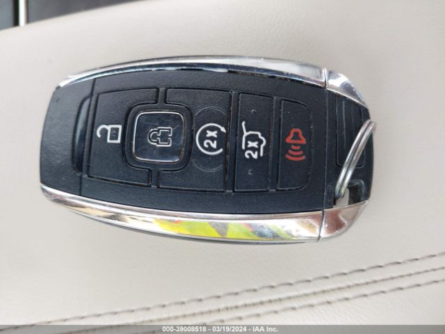 5LMJJ2LT9JEL09692 Lincoln Navigator Reserve
