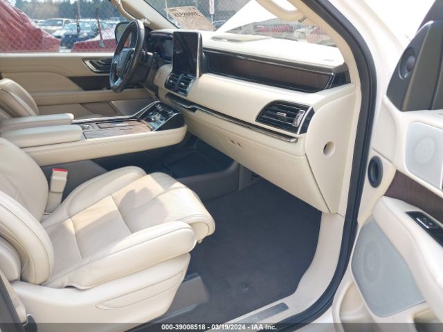 5LMJJ2LT9JEL09692 Lincoln Navigator Reserve