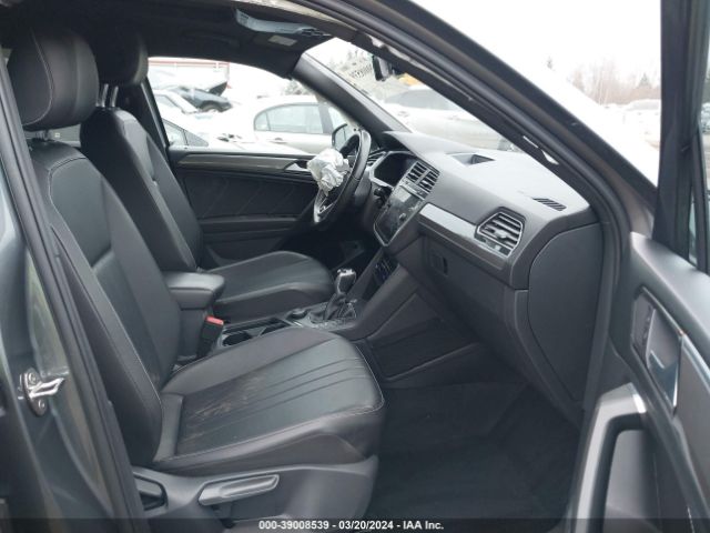 3VV8B7AX7NM070280 Volkswagen Tiguan 2.0t Se R-line Black