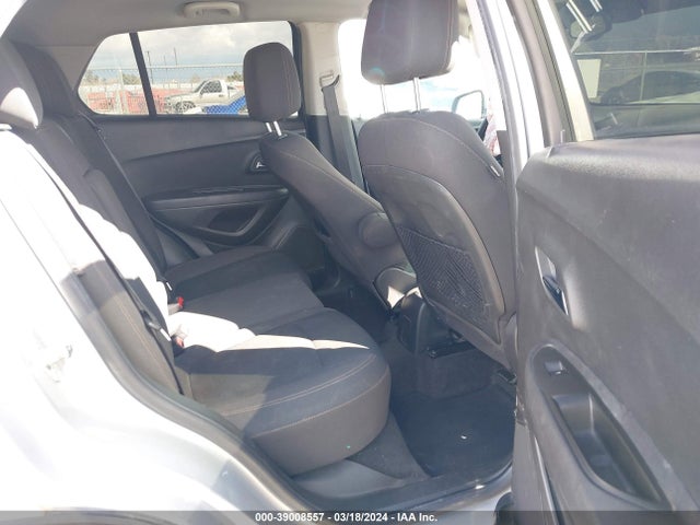 Chevrolet TRAX LS 2017 KL7CJKSB2HB202128 Image 8