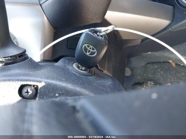 Toyota RAV4 LE 2017 2T3ZFREV2HW359405 Image 11