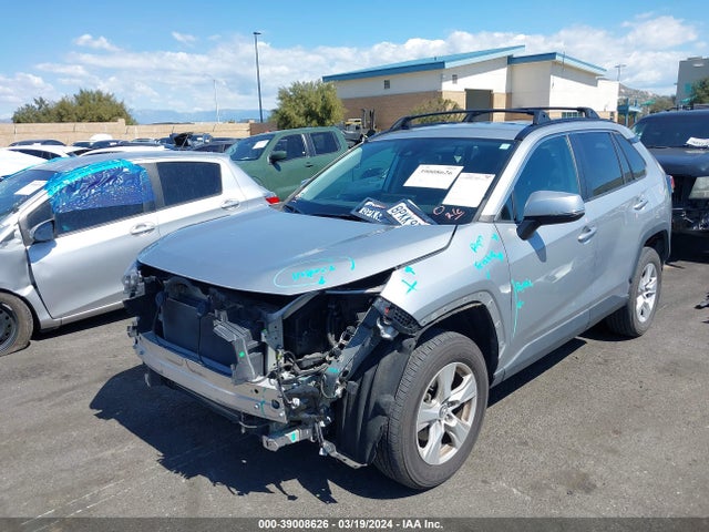 Toyota Rav4 Xle 2020 2T3W1RFV0LW070788 Image 2