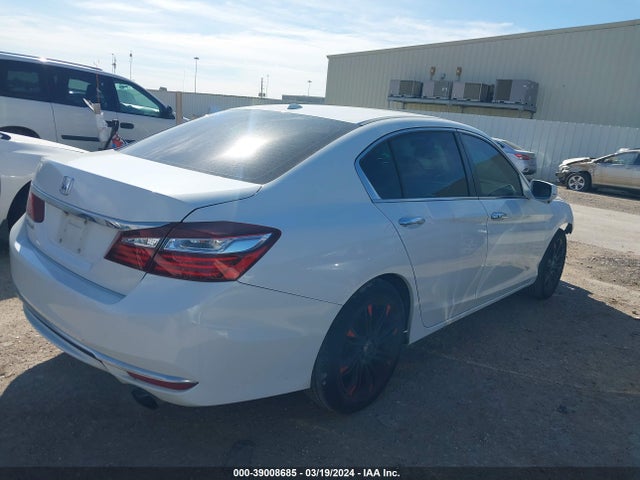 Honda ACCORD EX 2017 1HGCR2F78HA115195 Image 4