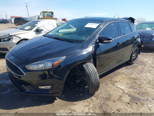 Ford FOCUS SE 2016 1FADP3K21GL340026 Image 2