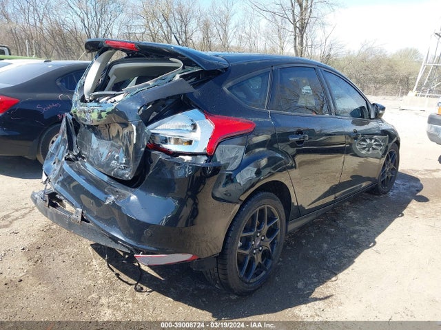 Ford FOCUS SE 2016 1FADP3K21GL340026 Image 4
