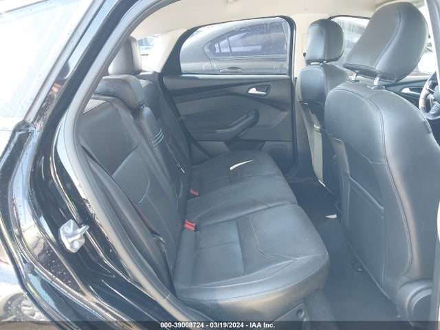 Ford FOCUS SE 2016 1FADP3K21GL340026 Image 8
