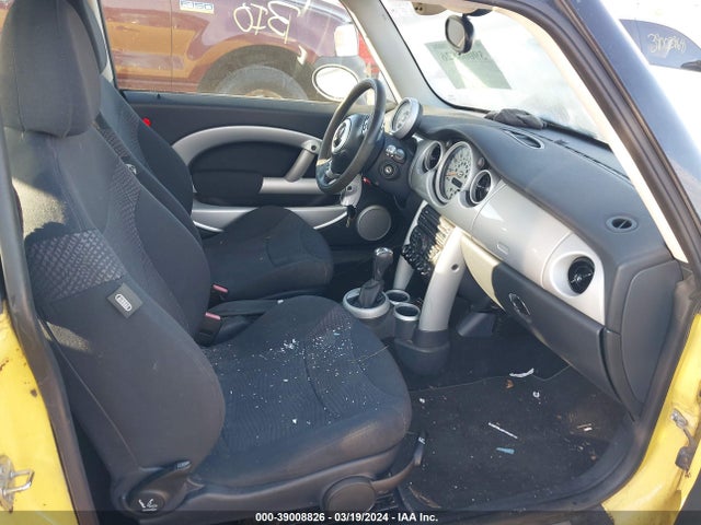 2003 MINI COOPER WMWRC33433TE14410 Photo 4