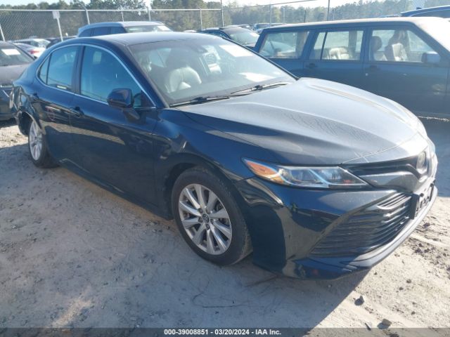 Auction sale of the 2018 Toyota Camry Le, vin: 4T1B11HK7JU601784, lot number: 39008851