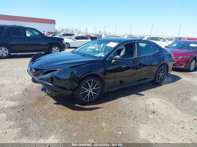 Toyota CAMRY SE 2021 4T1G11AK2MU415848 Image 2