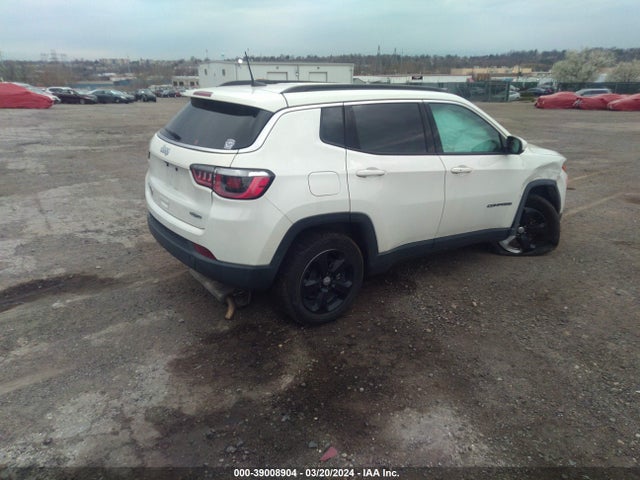 Jeep Compass Latitude 4x4 2018 3C4NJDBB2JT400896 Image 4