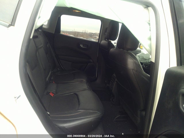 Jeep Compass Latitude 4x4 2018 3C4NJDBB2JT400896 Image 8