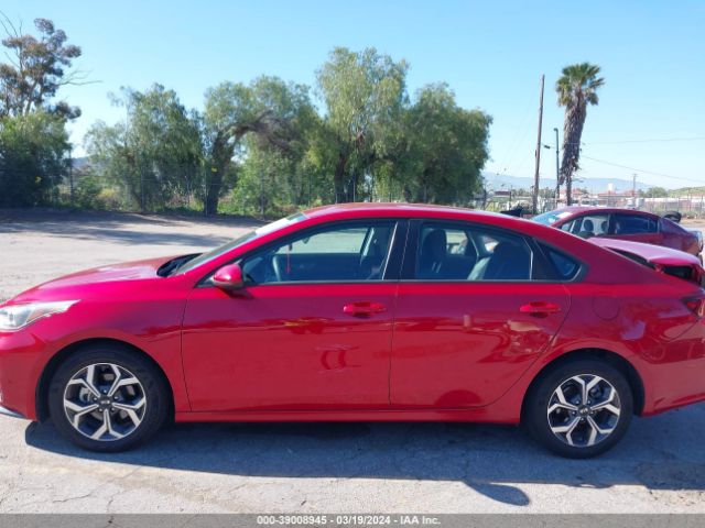 3KPF24AD2LE176895 KIA Forte Lxs
