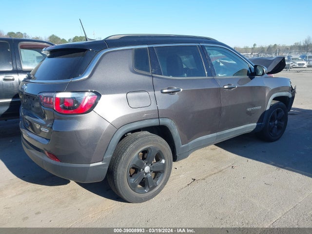 Jeep Compass Latitude 4x4 2019 3C4NJDBB6KT599551 Image 4