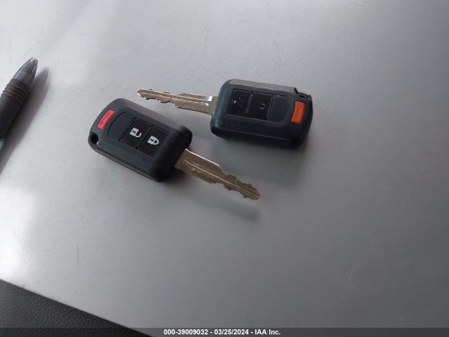 ML32A3HJ4HH021907 Mitsubishi MIRAGE ES