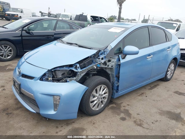 Toyota PRIUS PLUG-IN 2015 JTDKN3DP3F3073194 Image 2