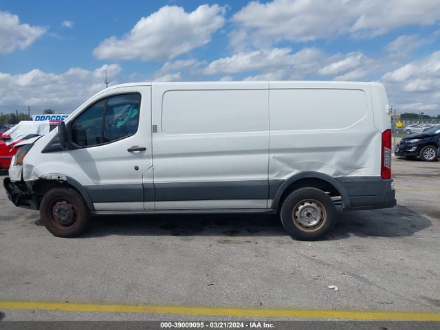 Ford Transit-150 2017 1FTYE1YM8HKB06780 Image 14