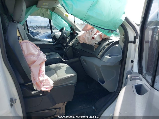 Ford Transit-150 2017 1FTYE1YM8HKB06780 Image 5