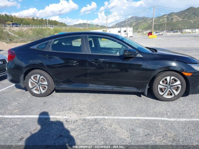 2HGFC2F5XHH563274 Honda Civic Lx