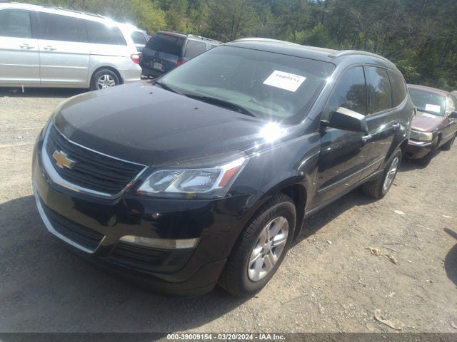 Chevrolet Traverse Ls 2015 1GNKRFED9FJ333157 Image 2