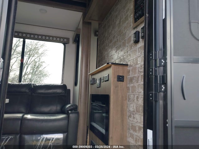 Rogue Travel Trlr 2022 4X4FVGN24N5402333 Image 5