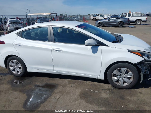 Hyundai ELANTRA SE 2016 5NPDH4AE6GH709475 Image 13