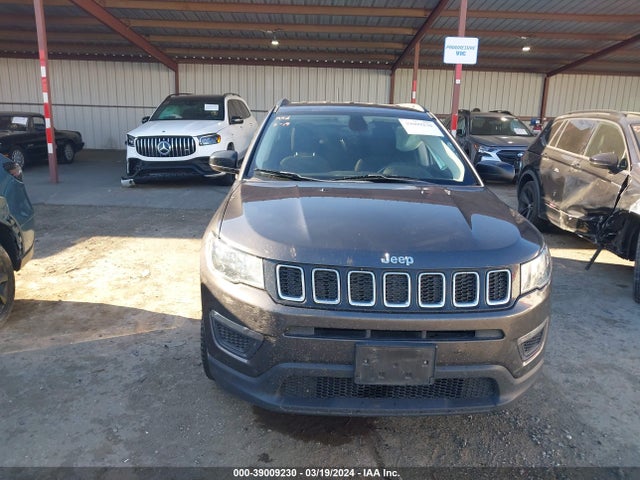 3C4NJCAB7JT181588 Jeep Compass Sport Fwd