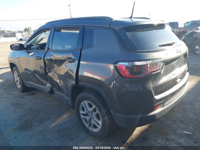 3C4NJCAB7JT181588 Jeep Compass Sport Fwd