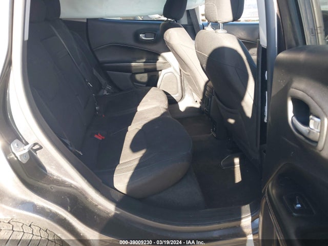 3C4NJCAB7JT181588 Jeep Compass Sport Fwd