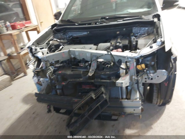 Mitsubishi Outlander Le 2018 JA4AD3A33JZ066455 Image 18