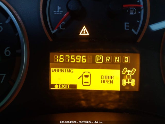 Nissan TITAN SV 2014 1N6AA0EC1EN519683 Image 15