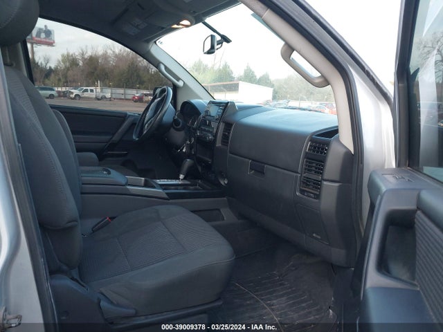 Nissan TITAN SV 2014 1N6AA0EC1EN519683 Image 5