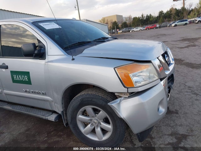 Nissan TITAN SV 2014 1N6AA0EC1EN519683 Image 6