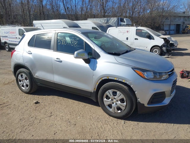 Chevrolet TRAX LS 2017 KL7CJKSB5HB123830 Image 1
