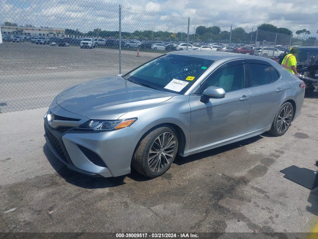 Toyota CAMRY SE 2020 4T1G11AK2LU979918 Image 2
