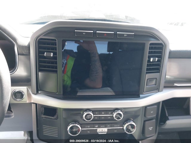 Ford F-150 Lightning Pro 2022 1FTVW1EL1NWG14850 Image 17