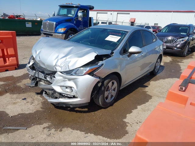 Chevrolet Cruze Ls Auto 2017 1G1BC5SM3H7217549 Image 2