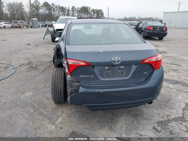 Toyota COROLLA LE 2018 5YFBURHE5JP818736 Image 16