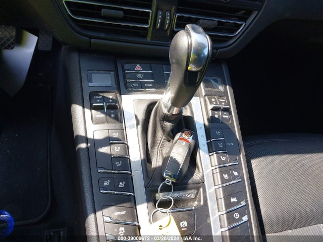 2020 PORSCHE MACAN WP1AA2A55LLB09630 Photo 10