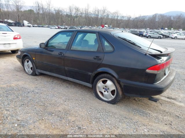 1997 SAAB 900 YS3DF58N0V2001182 Photo 2