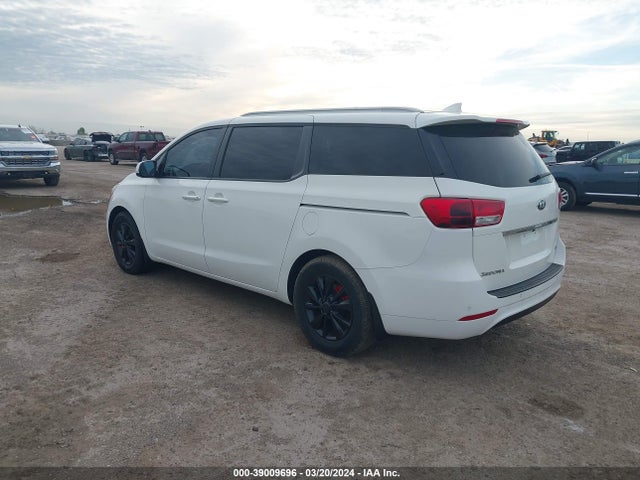 KIA SEDONA LX 2016 KNDMB5C19G6090009 Image 3