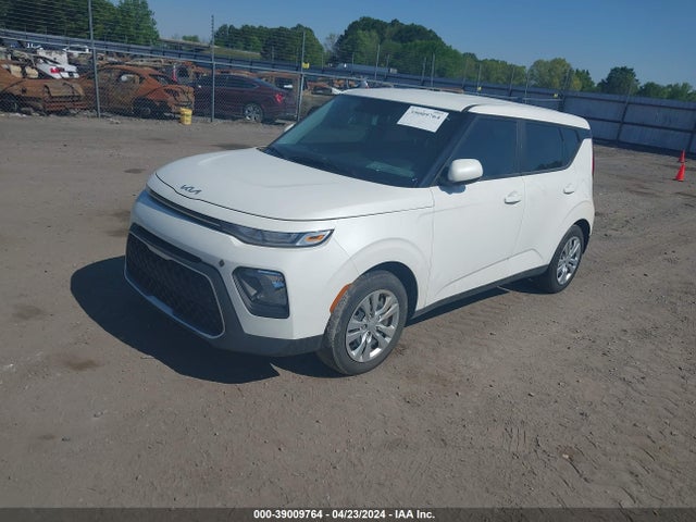 KIA SOUL LX 2022 KNDJ23AU0N7163974 Image 2