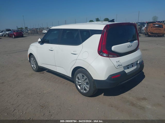 KIA SOUL LX 2022 KNDJ23AU0N7163974 Image 3