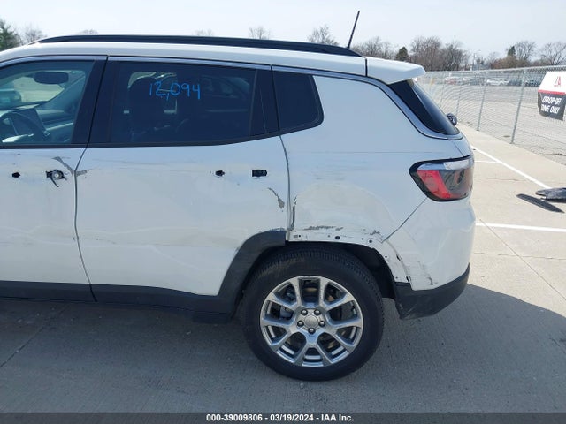 Jeep Compass Latitude Lux 4x4 2022 3C4NJDFB4NT213028 Image 19