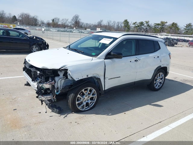 Jeep Compass Latitude Lux 4x4 2022 3C4NJDFB4NT213028 Image 2