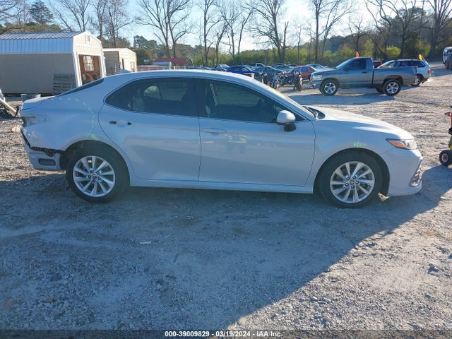 Toyota CAMRY LE 2024 4T1C11AK2RU192507 Image 14