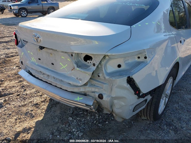 Toyota CAMRY LE 2024 4T1C11AK2RU192507 Image 6